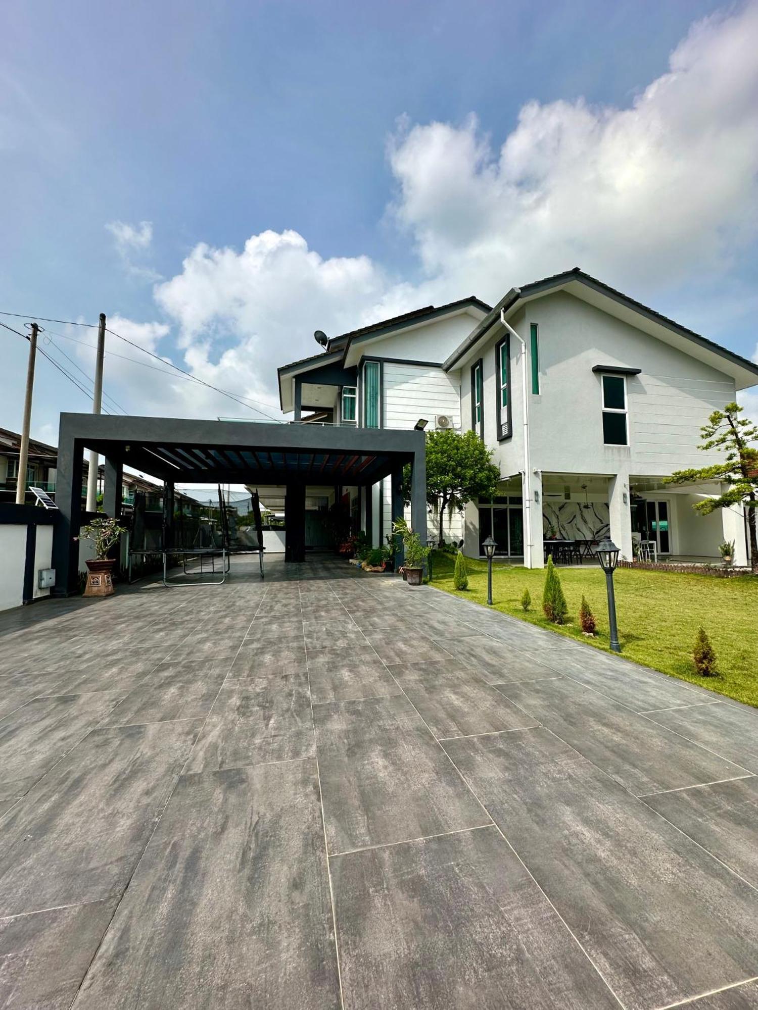 Stylish Villa Alma Simpang Ampat  Exterior foto